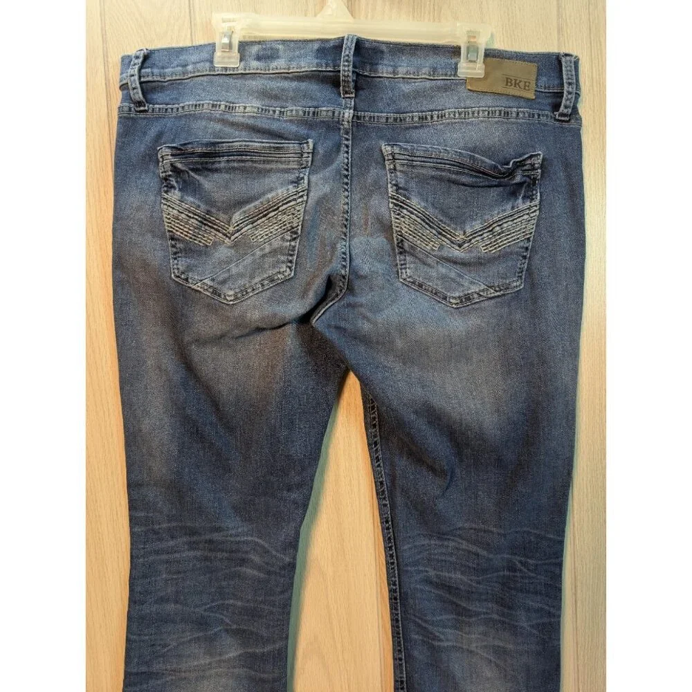 BKE Jeans Mens 38R Blue Mason Medium Wash Taper Denim Western Workwear Stretch